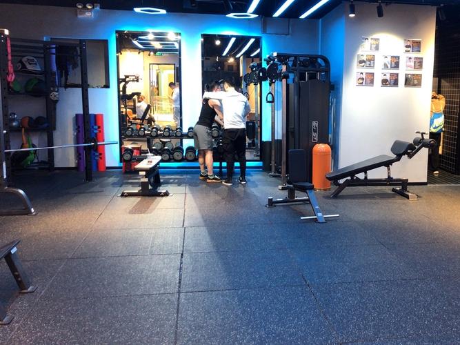 龙之梦大酒店健身中心有何特色或服务？-第3张图片-德高鼎泰便民中心
