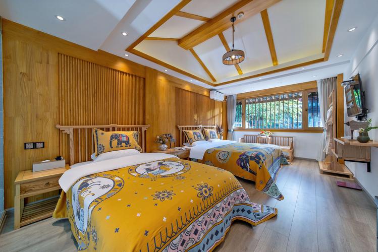 云南丽江王府酒店怎么预订最划算？-第2张图片-德高鼎泰便民中心