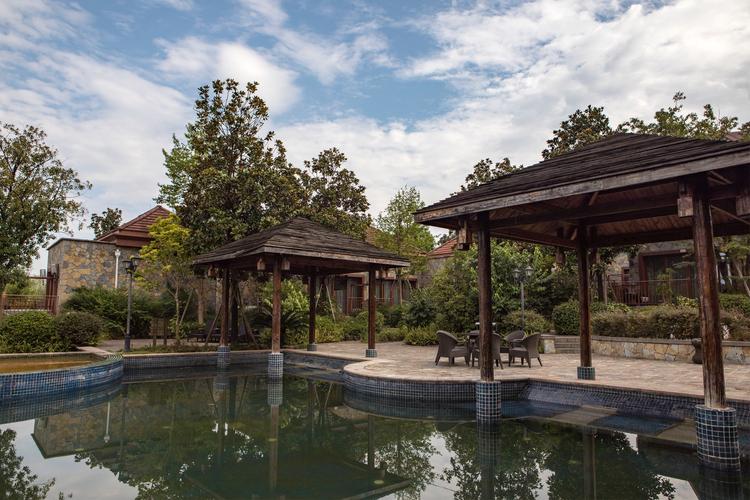 和悦乡村温泉酒店怎么预订最优惠？-第1张图片-德高鼎泰便民中心