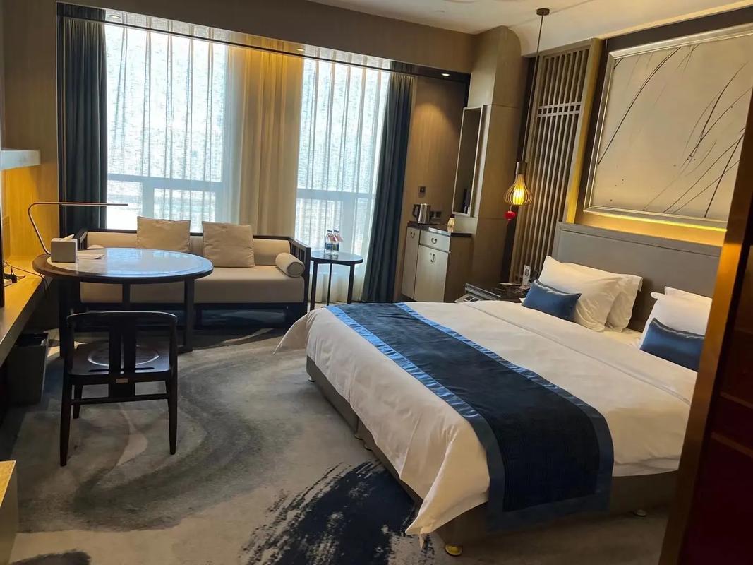 成都喜悦东方酒店怎么预订最优惠?-第2张图片-德高鼎泰便民中心 成都喜悦东方酒店怎么预订最优惠?-第2张图片-德高鼎泰便民中心