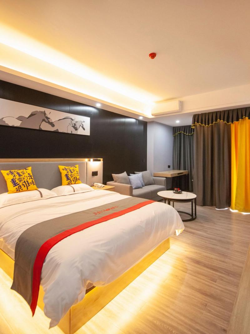 汕头广场附近酒店怎么选最划算？-第1张图片-德高鼎泰便民中心