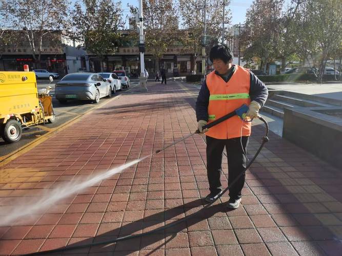 湖南道路保洁物业公司哪家好？-第1张图片-德高鼎泰便民中心