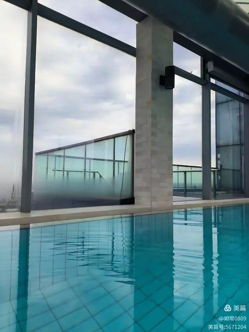 绿地健身游泳馆沿路秀的是什么?-第2张图片-德高鼎泰便民中心 绿地健身游泳馆沿路秀的是什么?-第2张图片-德高鼎泰便民中心