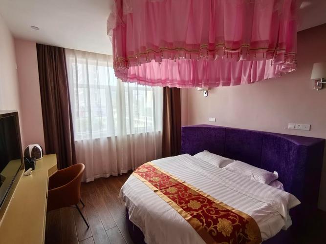 乌鲁木齐逸海酒店怎么预订？-第3张图片-德高鼎泰便民中心