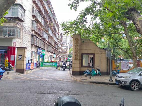 昆明江岸小区物业管理怎么样?-第3张图片-德高鼎泰便民中心 昆明江岸小区物业管理怎么样?-第3张图片-德高鼎泰便民中心