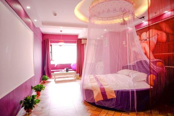 青岛米兰时尚酒店怎么预订最划算？-第3张图片-德高鼎泰便民中心