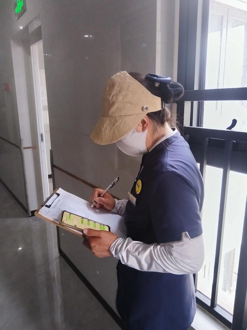 物业小区人员进出如何规范管理？-第1张图片-德高鼎泰便民中心