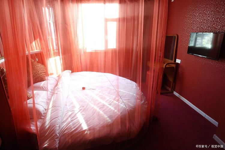 遵义老成情侣酒店预订有什么特别之处?-第1张图片-德高鼎泰便民中心 遵义老成情侣酒店预订有什么特别之处?-第1张图片-德高鼎泰便民中心