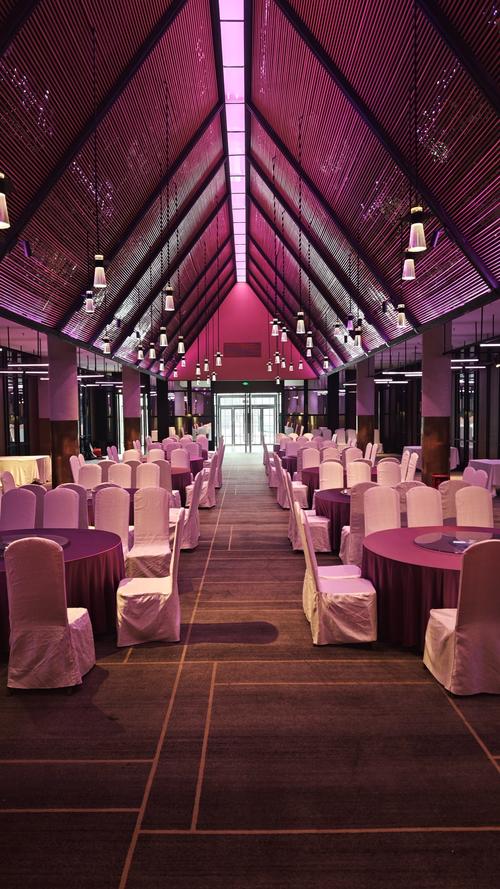 成都南门结婚酒店怎么选？-第1张图片-德高鼎泰便民中心