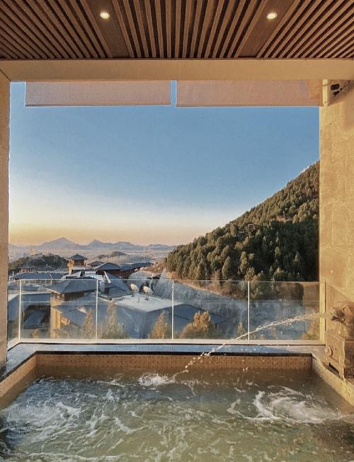 张掖温泉半山酒店预订要提前多久?-第1张图片-德高鼎泰便民中心 张掖温泉半山酒店预订要提前多久?-第1张图片-德高鼎泰便民中心