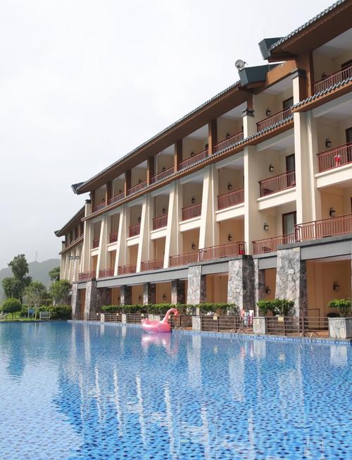 德庆森林温泉酒店怎么预订最划算？-第1张图片-德高鼎泰便民中心