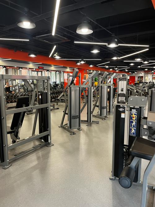 大坪英利国际健身怎么样？-第1张图片-德高鼎泰便民中心