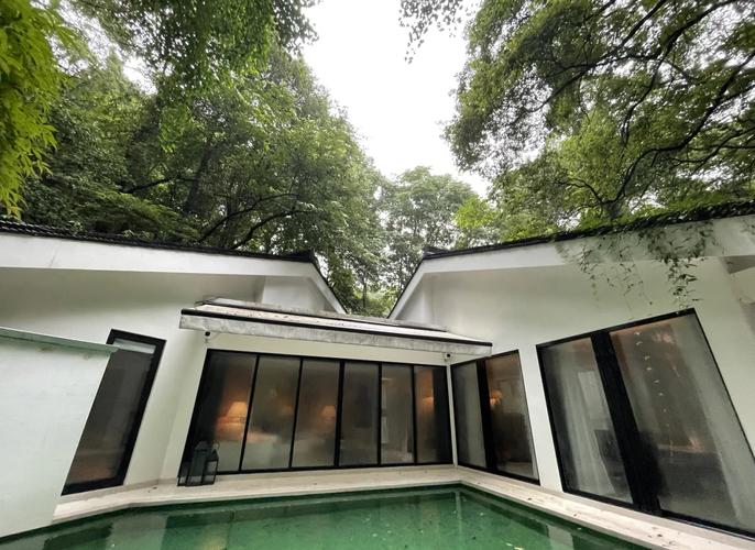 杭州温泉别墅酒店怎么预订最划算?-第1张图片-德高鼎泰便民中心 杭州温泉别墅酒店怎么预订最划算?-第1张图片-德高鼎泰便民中心