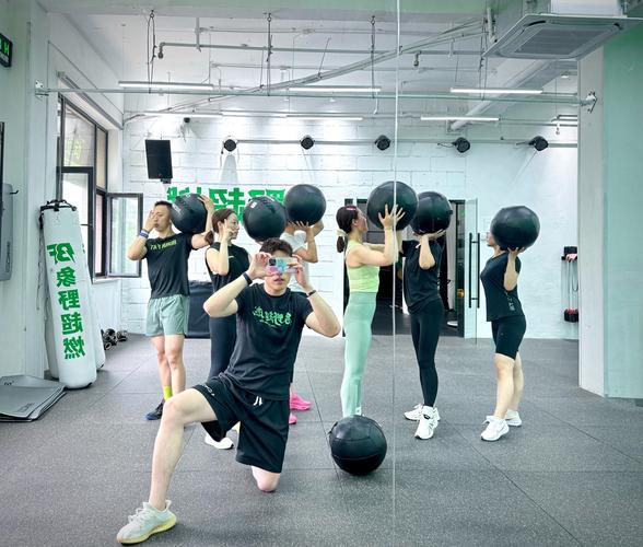 南京运动健身舞蹈团购怎么选最划算?-第1张图片-德高鼎泰便民中心 南京运动健身舞蹈团购怎么选最划算?-第1张图片-德高鼎泰便民中心