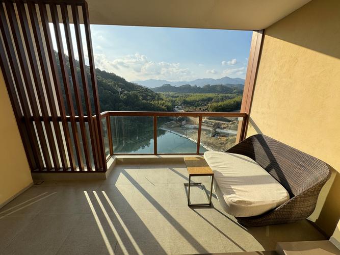 龙门兄弟温泉酒店预订-第3张图片-德高鼎泰便民中心