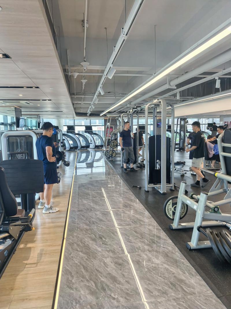 北仑立刻健身年卡价格是多少？-第1张图片-德高鼎泰便民中心